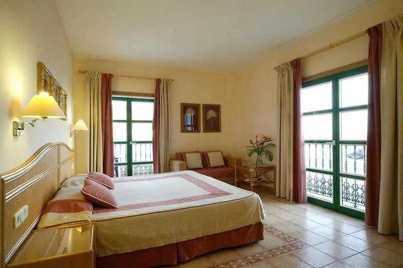 Apartamentos Livvo Puerto De Mogan Apartment
