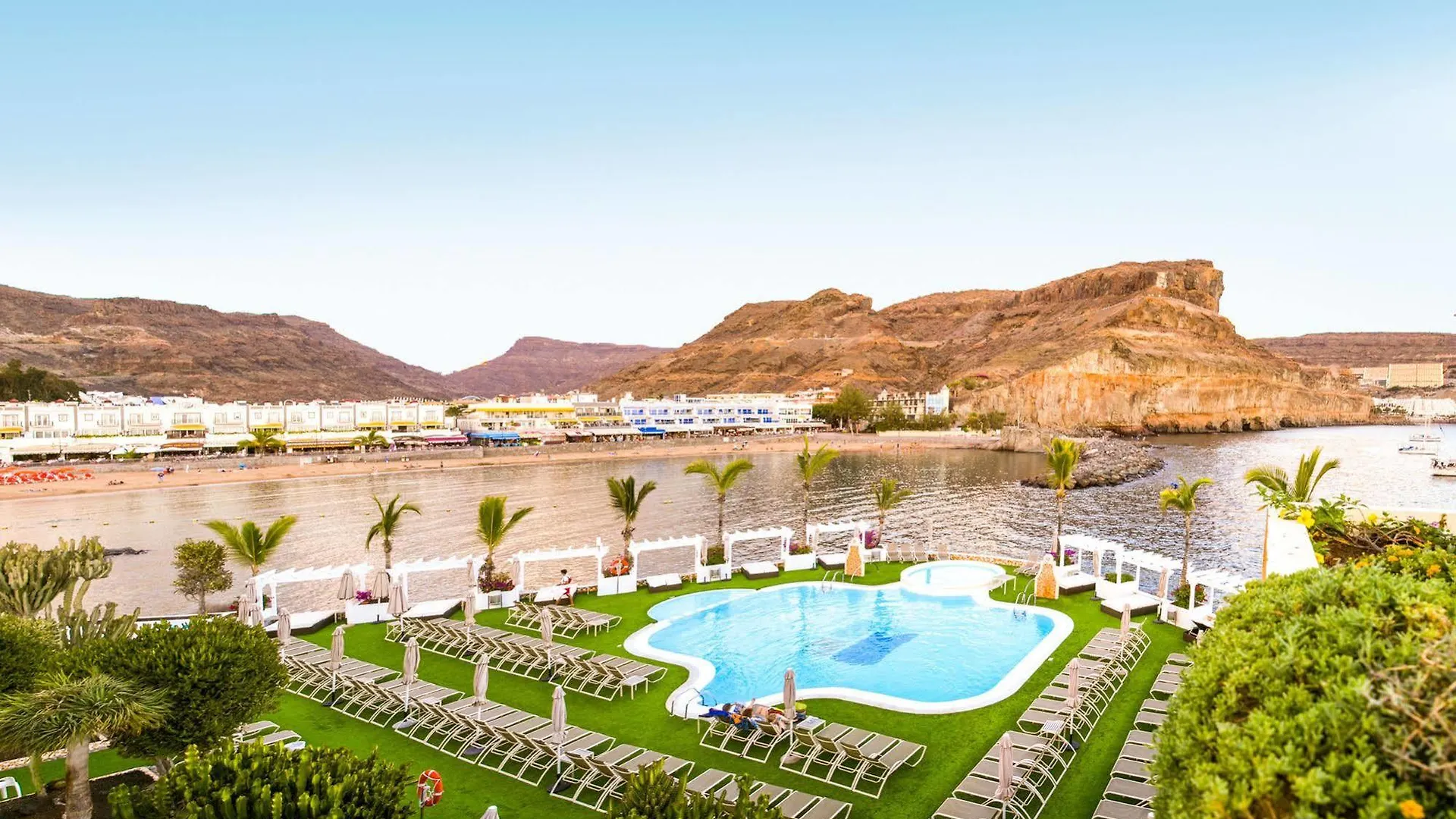 Apartamentos Livvo Puerto De Mogan